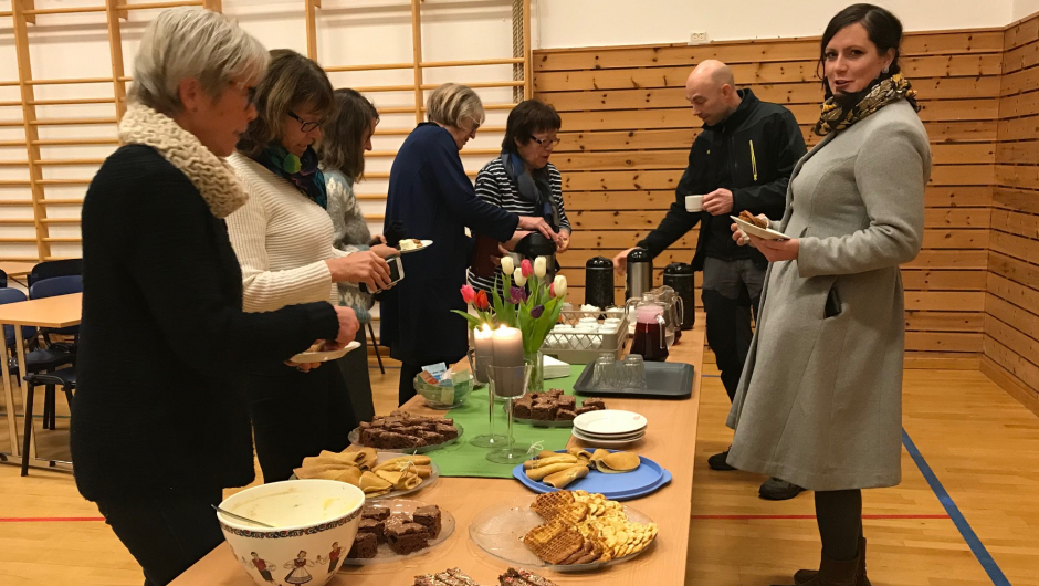 Salg av kaffe og kaker Salg av kaffe og kaker