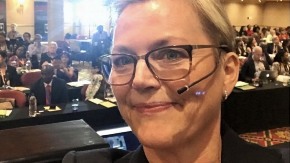 Anne Mette Hjelle kommer