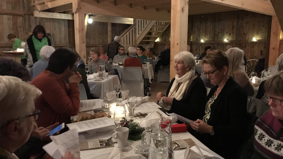 Fint og koseleg pådekka, men litt kjøleg vart det utover kvelden. Fint og koseleg pådekka, men litt kjøleg vart det utover kvelden.