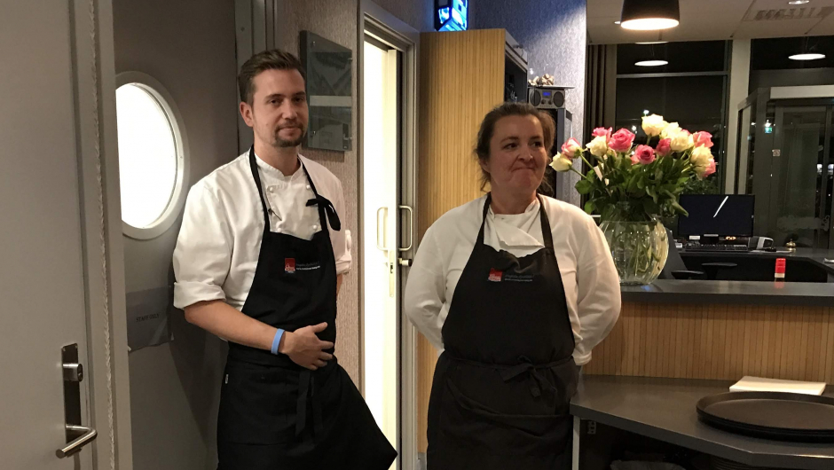 Stor takk til kokkar og servitørar,- nydeleg mat og god service. Stor takk til kokkar og servitørar,- nydeleg mat og god service.