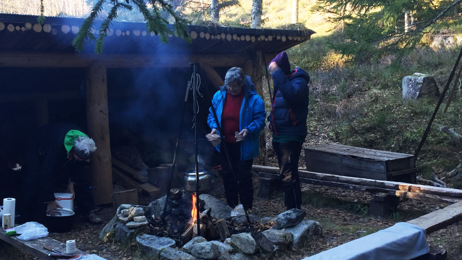 Det gjøres klart til servering Det gjøres klart til servering