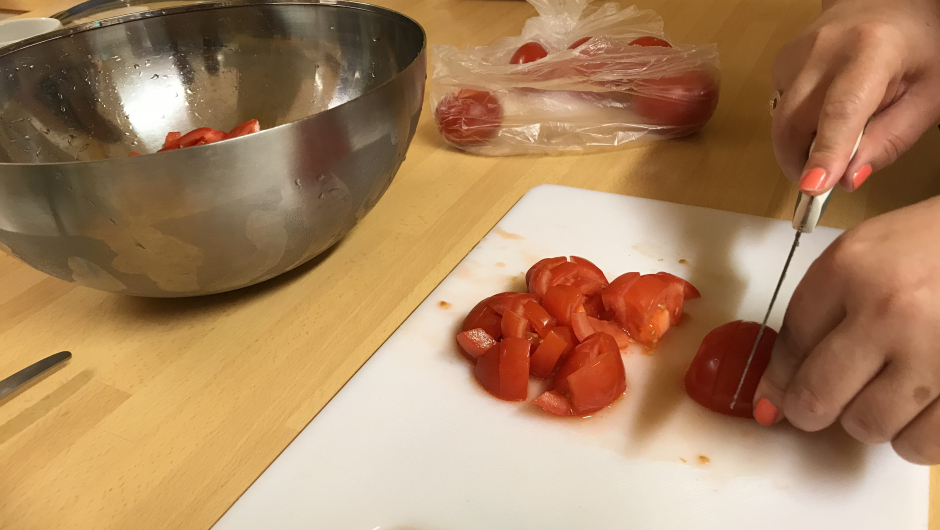 Tomater kuttes i biter Tomater kuttes i biter