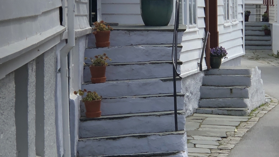 Sjå den skeive trappa.