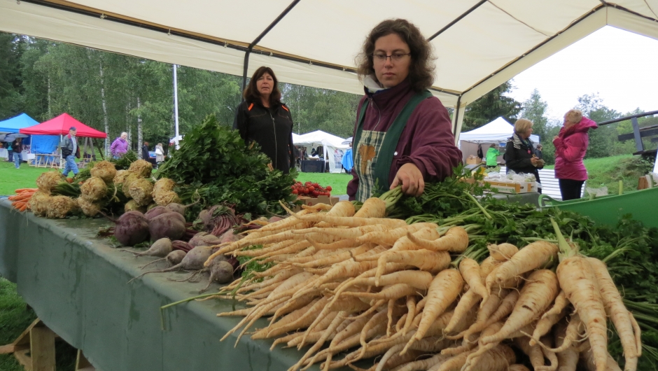Og grønnsakene står publikum i kø for å få kjøpt