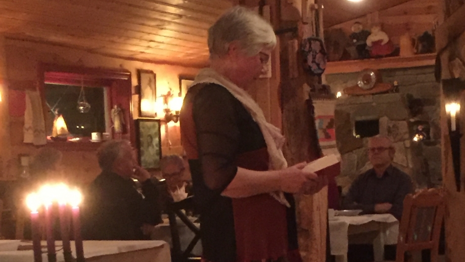 Lillian Hovstad leda kvelden for oss, og Annlaug Rimmereid, las fleire kjekke forteljingar .