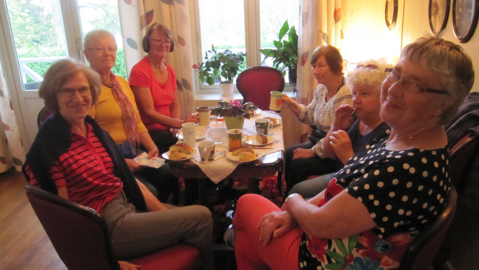 Kaffekos i stuene hos Gerd og Jens Kaffekos i stuene hos Gerd og Jens