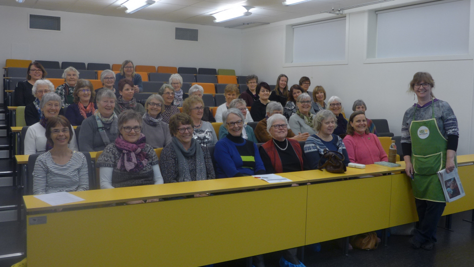 Meir enn tretti Bygdekvinner samla til fellesmøte.