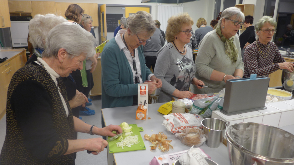 Restemat blir festmat.