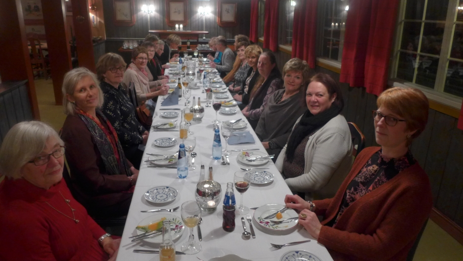 "Ut og eta" kveld, kjempetriveleg!