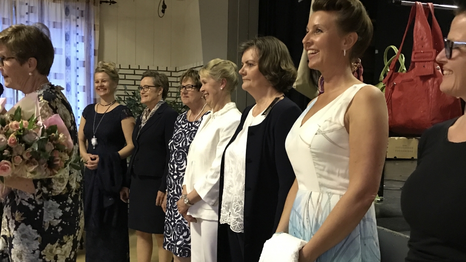 - også til de flotte mannekengene