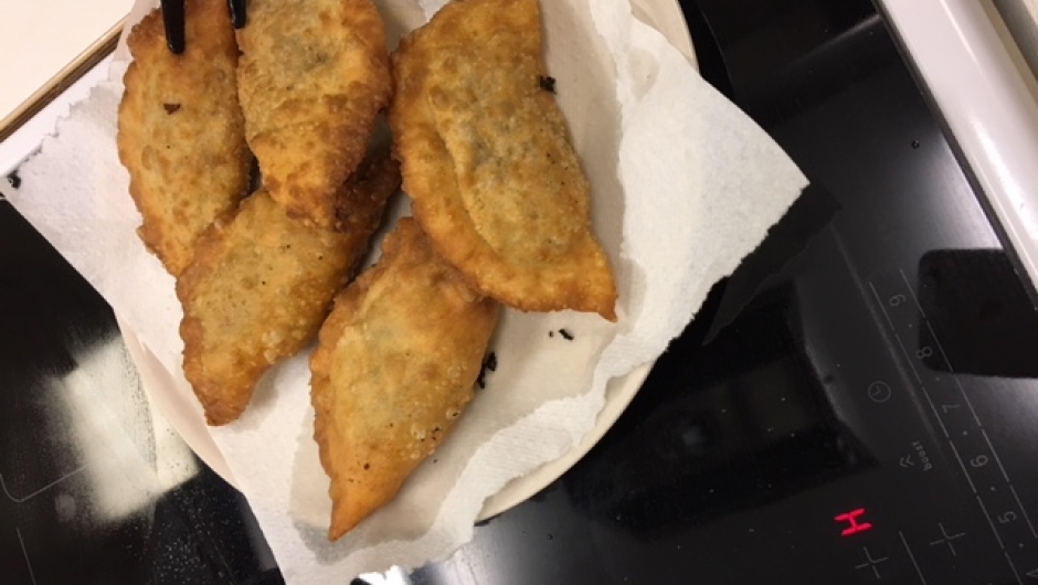 Ferdig fritert Samosa