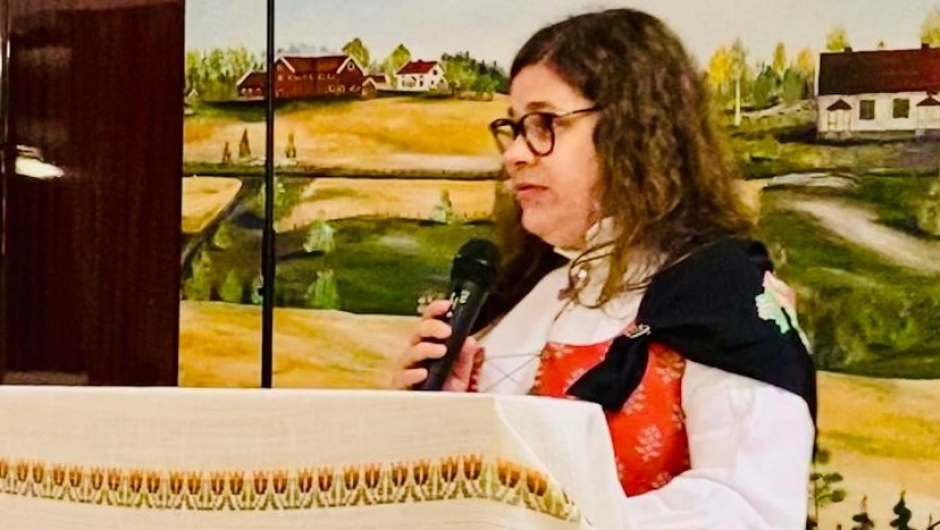 Nadja Stumberg kom med hilsninger og godord fra Østfold Bygdekvinnelag Nadja Stumberg kom med hilsninger og godord fra Østfold Bygdekvinnelag