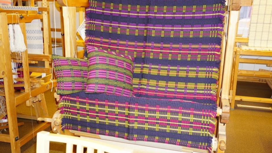 Vevstua 40 år - nydelige farger!