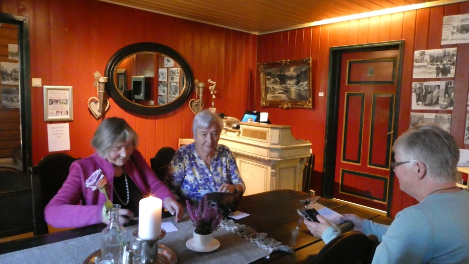 Resepsjonen. Resepsjonen.