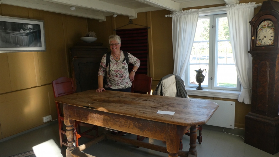 Banklokale som er åpent en dag i uka!!!! Banken