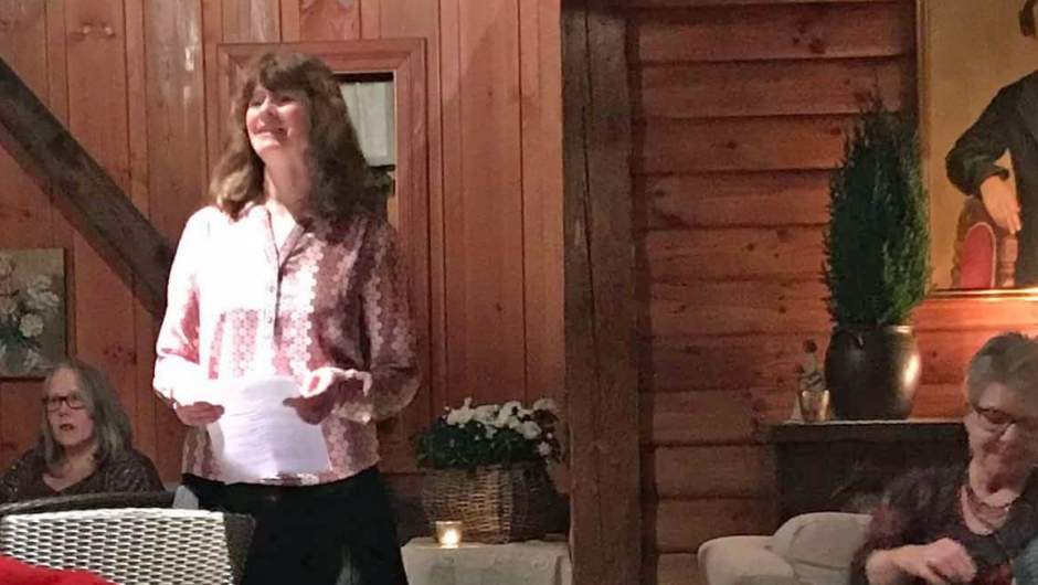 Tone Løn Tvedten takket alle som bidro på julegårdsmakredet som var siste helg i november Tone Løn Tvedten takket alle som bidro på julegårdsmakredet som var siste helg i november