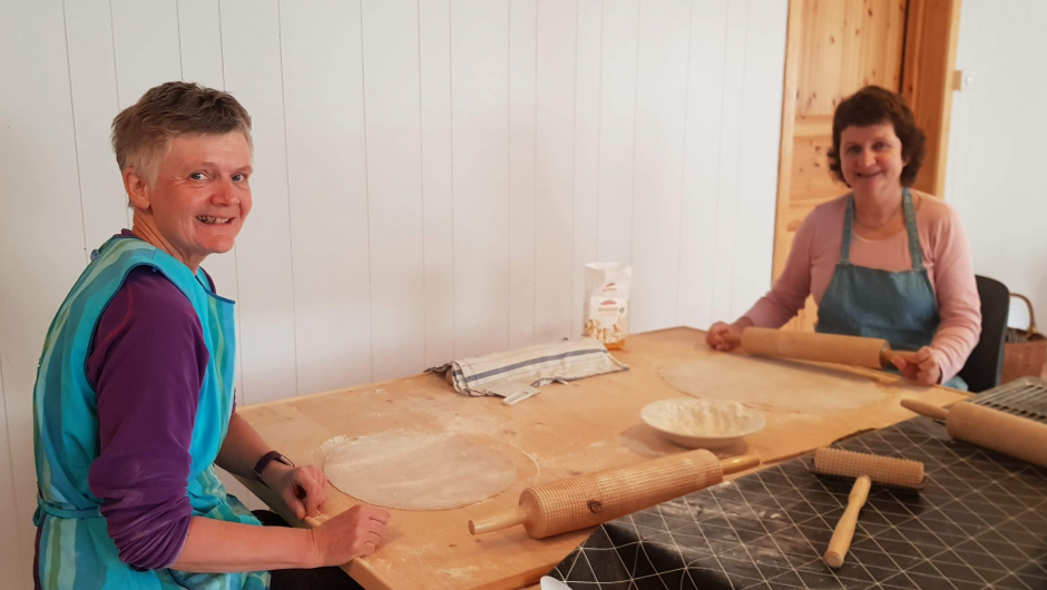 Brynhild og Liv - to erfarne bakstedeier Brynhild og Liv - to erfarne bakstedeier