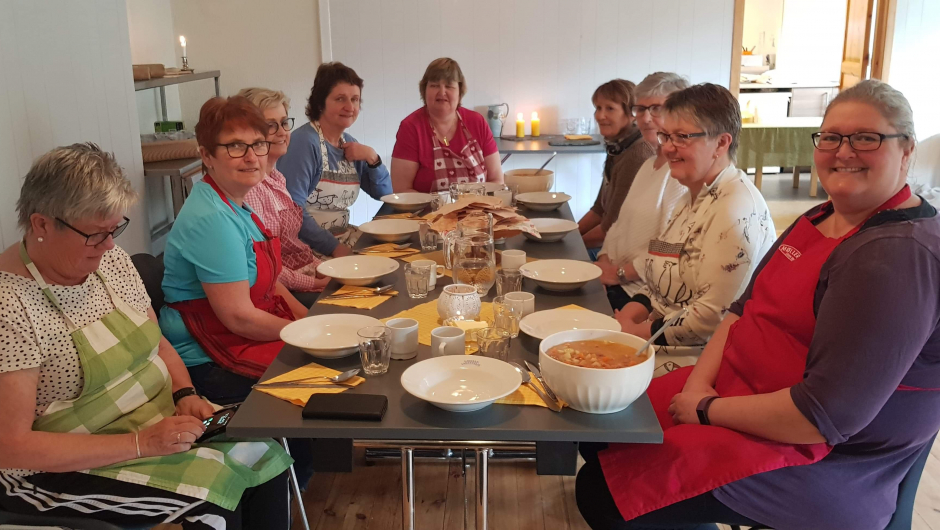 Varm lunsj til kursdeltakarane foto: Liv Spilde Varm lunsj til kursdeltakarane foto: Liv Spilde