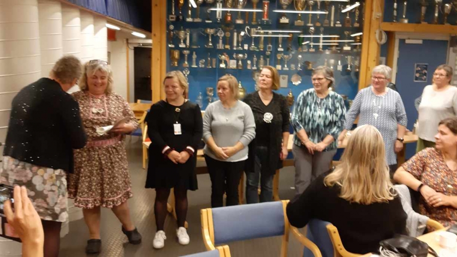 Marit H. Lund takker bygdekvinner i Tana for et flott opplegg