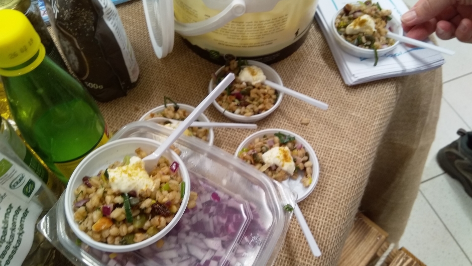 Salat med Nýr Salat med Nýr