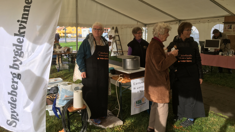 Salget av kjøttkaker er i gang Salg av kjøttkaker