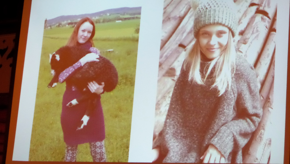 Hyttetur! Et strikket skjørt til innebruk og sitteunderlag.