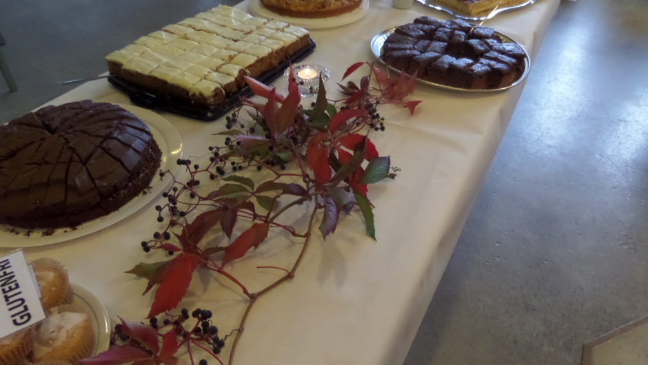 Masse gode kaker. Pynt fra Elisabeths hage.