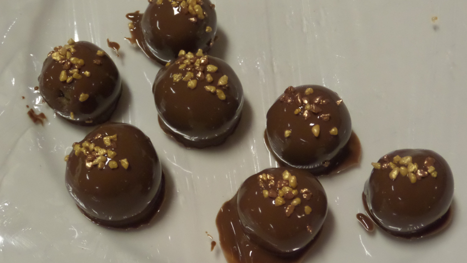 Konfekt med "gullstøv"