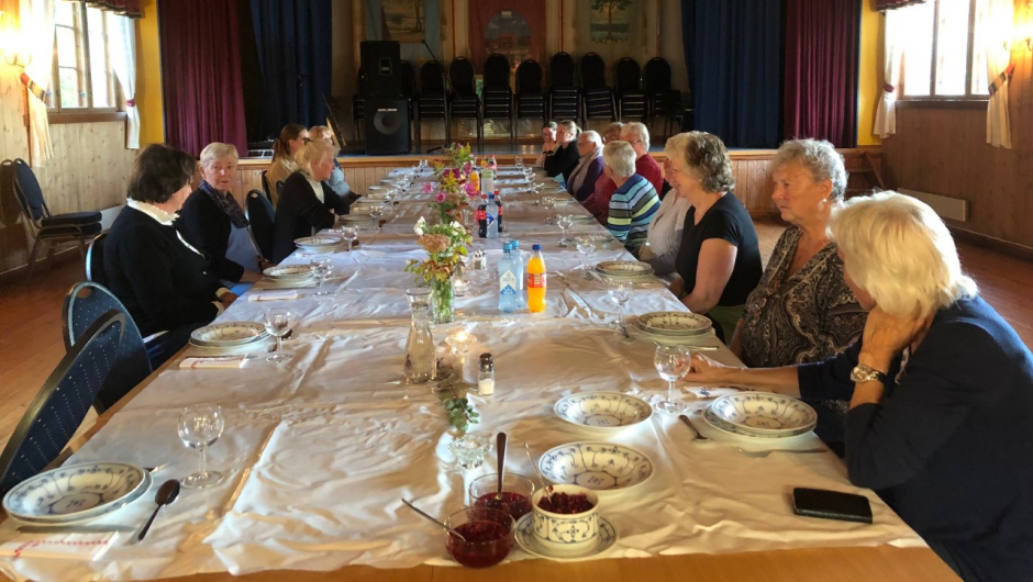 Samling rundt langbordet