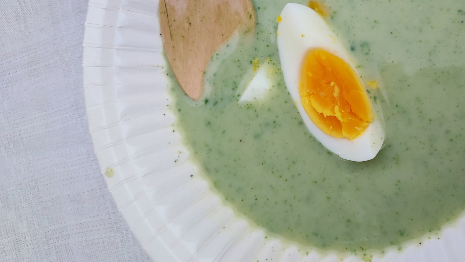 Nydeleg neslesuppe