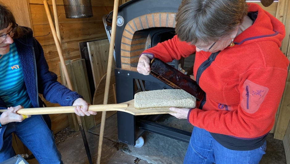 Her skal brødet steikast. Foto: Bjørg Håland