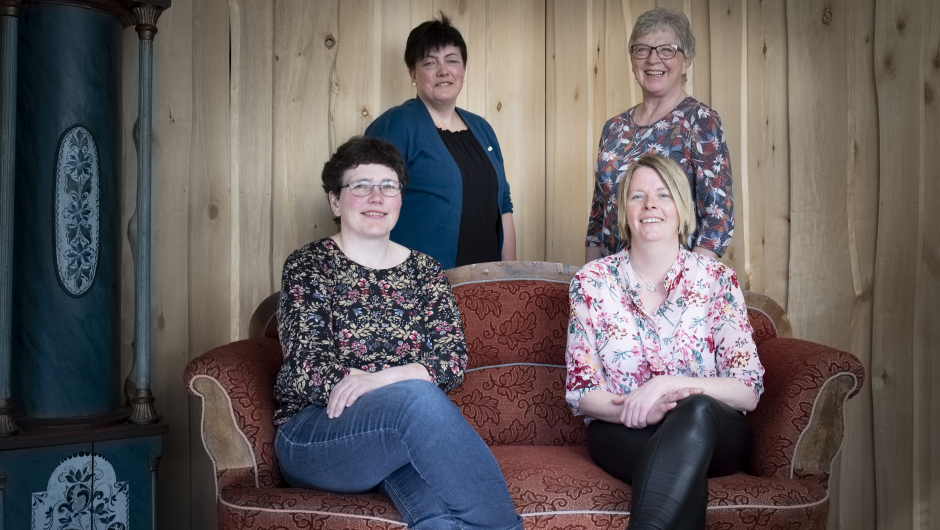 styret i Nord Trøndelag bygdekvinnelag 2018. Bak fra venstre: Monika Sæther, Sigrid Mari S. Verstad. Fremst fra venstre: Line Klausen og Siv Rønsåsbjørg. Foto: Ole Leonard Gangstad