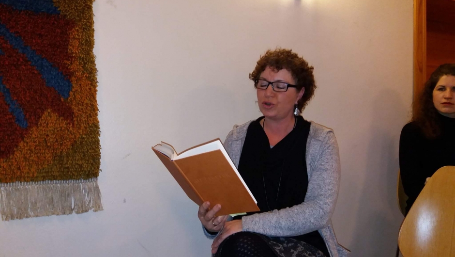 Torgunn forteller fra Prøysen Torgunn forteller fra Prøysen