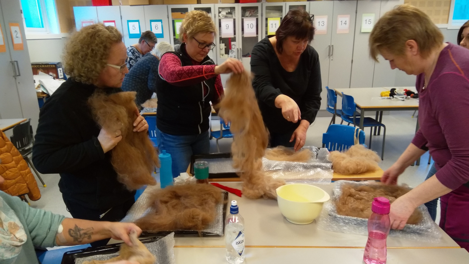 Her klargjøres til toving Her klargjøres til toving