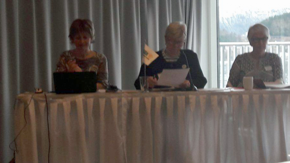 Rose Bergsli - Sekretær, Gunvor D. Friisvold - Ordstyrer og Ingunn Talgø - Fylkesleder