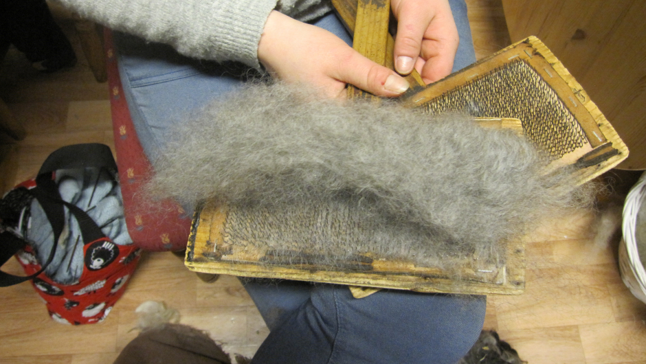 Ulla kardes fin og lett Ulla kardes fin og lett