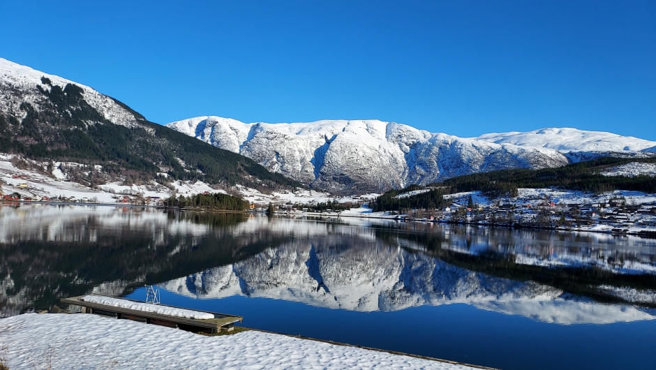 Ulvikfjorden 20. mars 2022 - Foto Annlaug Midtrød