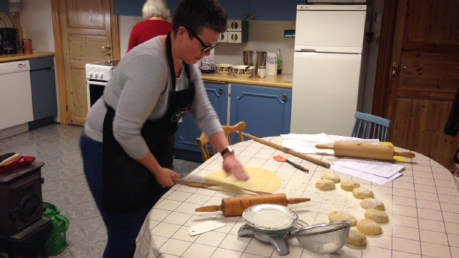 Hilde har orden på bordet