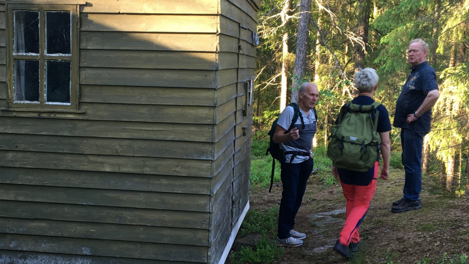 Utenfor hytta Utenfor hytta