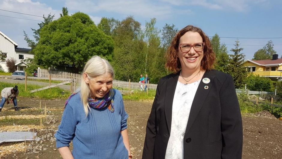 Vår egen gartner Ada og vår kjære leder i NBK Ellen Krageberg