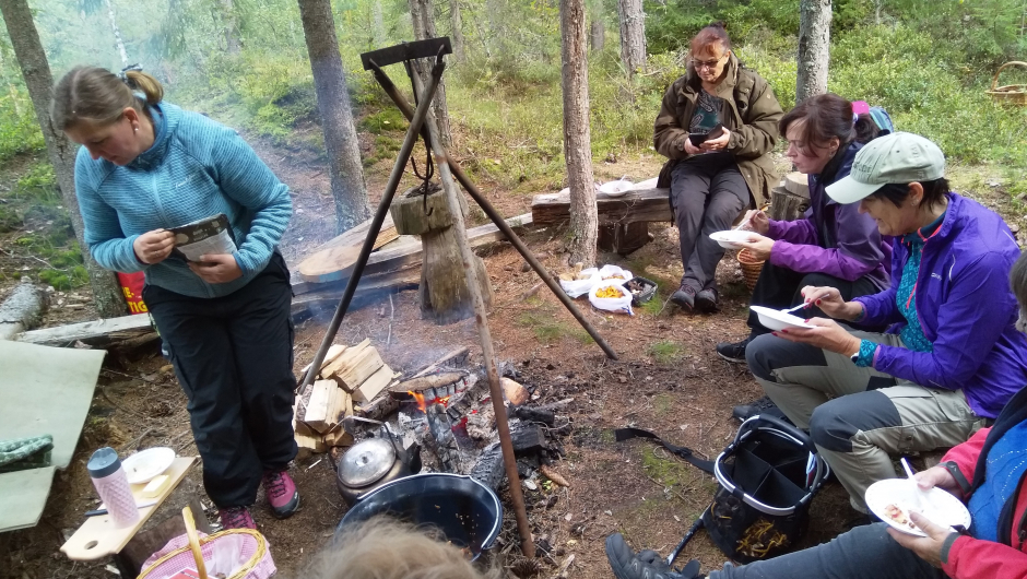 Mat smaker godt ute Mat smaker godt ute