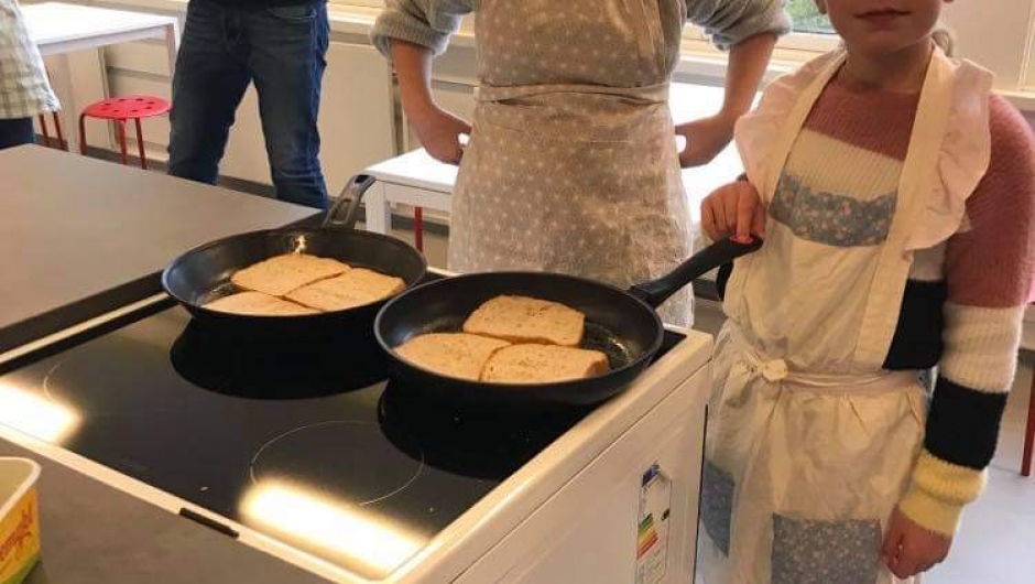 Venter på at kakua skal steke Venter på at kakua skal steke