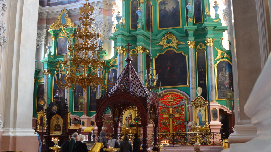 Praktfulle kyrkjebygg.