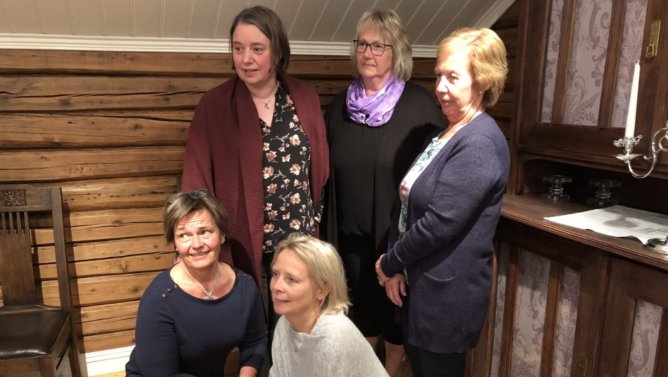 Og den nye styregruppen overtar